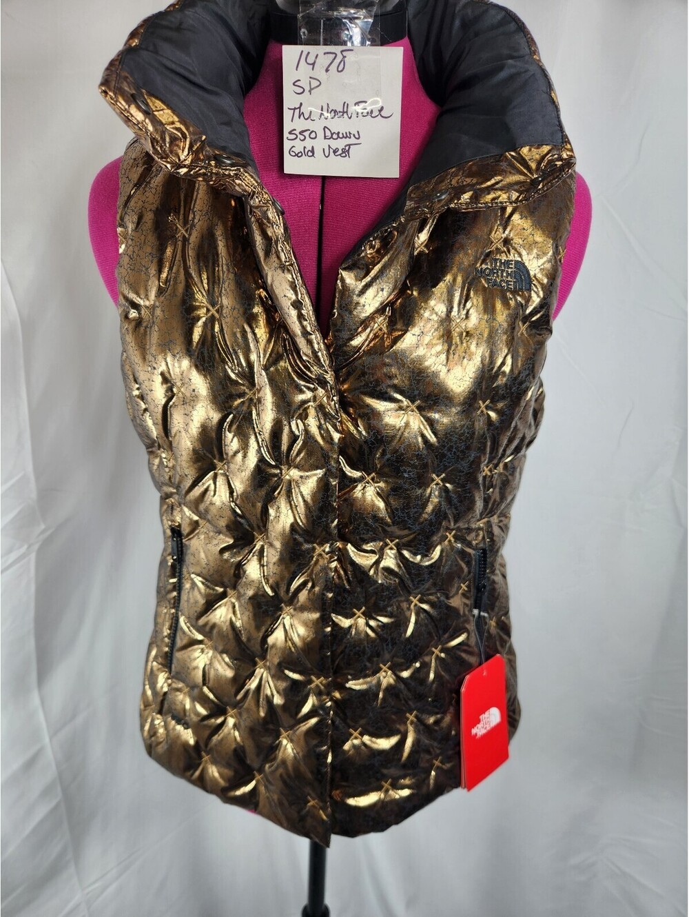 The North Face Holladown 550 Down Gold Vest NWOT Size Small
